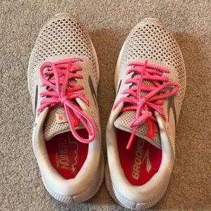 Brooks sneakers